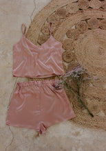 Load image into Gallery viewer, Lush Set Dusty Pink