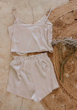 Load image into Gallery viewer, Lush Set Ivory